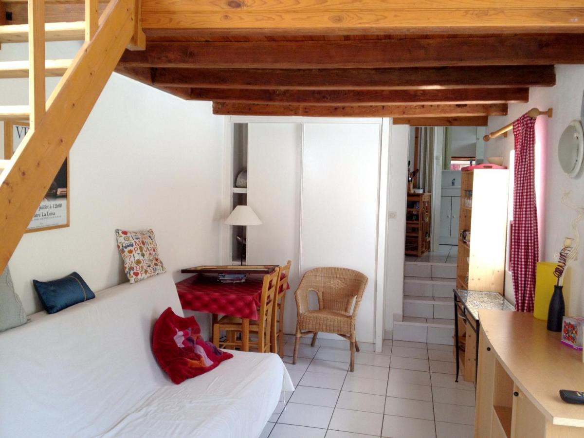 Studio Avec Piscine Privee Jardin Clos Et Wifi A Saint Jean D'Angely المظهر الخارجي الصورة